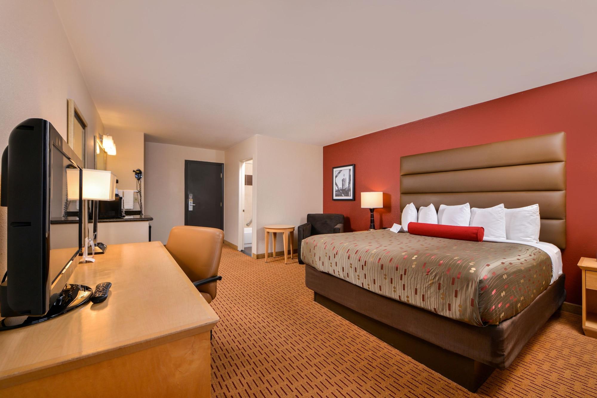 Clackamas Inn And Suites Ngoại thất bức ảnh