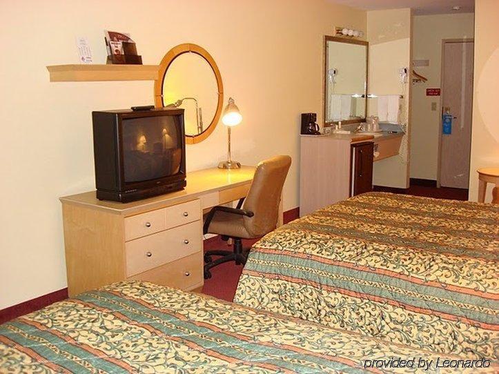Clackamas Inn And Suites Phòng bức ảnh